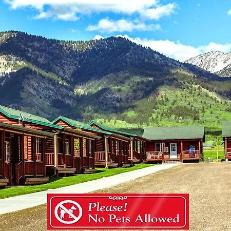 Thayne Wolf Den Log Cabin Motel And Rv Park المظهر الخارجي الصورة
