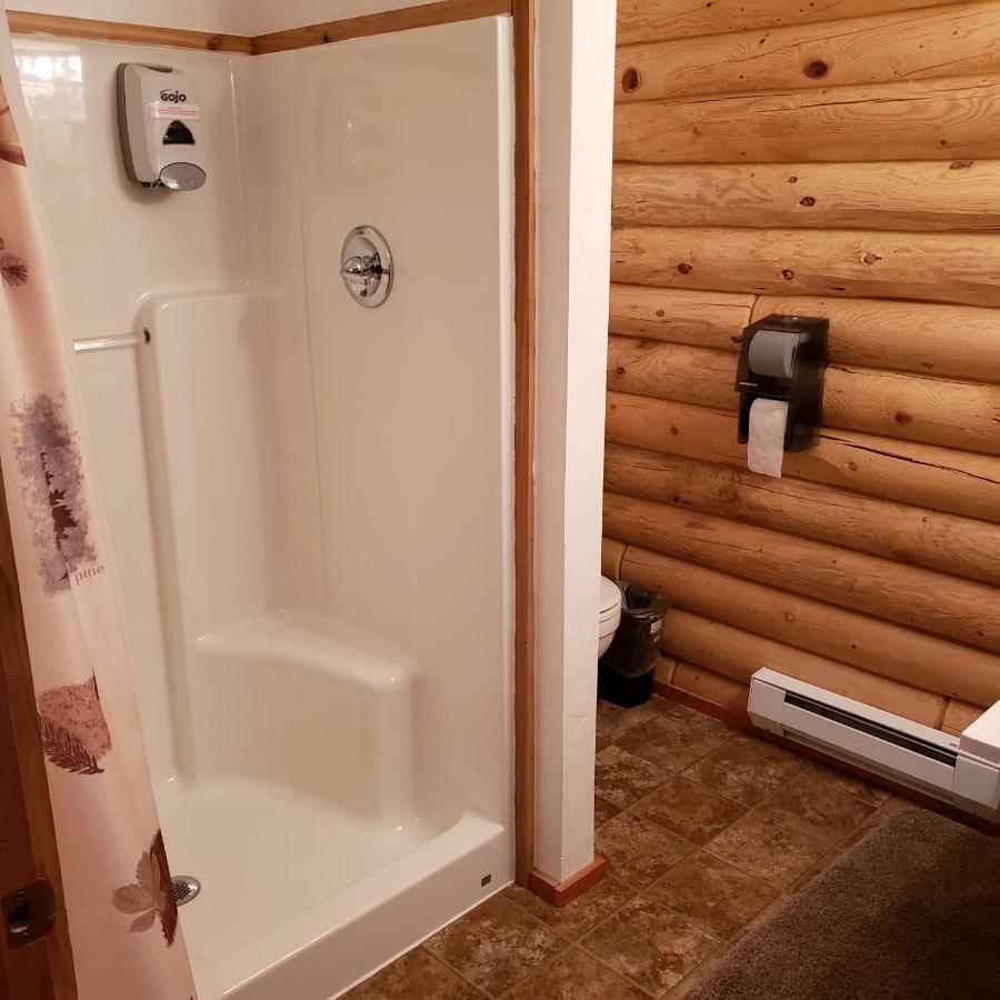 Thayne Wolf Den Log Cabin Motel And Rv Park المظهر الخارجي الصورة