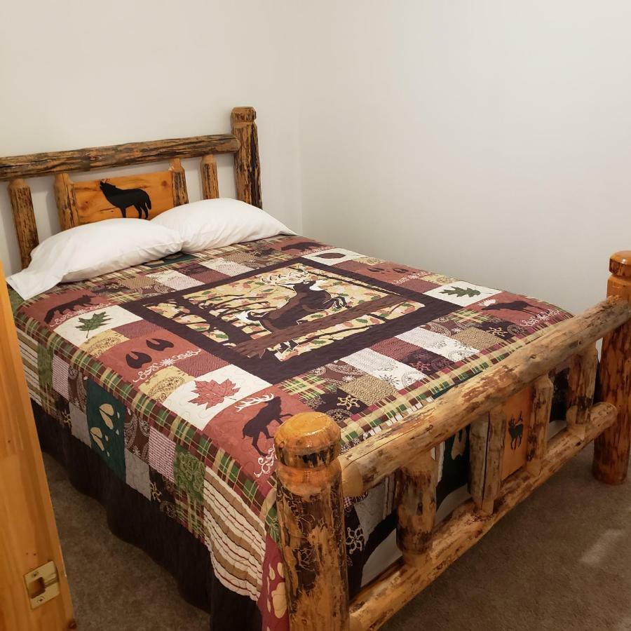 Thayne Wolf Den Log Cabin Motel And Rv Park المظهر الخارجي الصورة