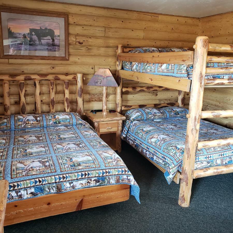 Thayne Wolf Den Log Cabin Motel And Rv Park المظهر الخارجي الصورة